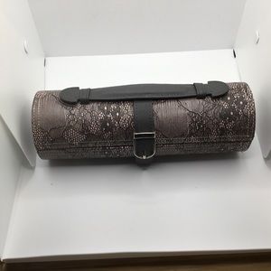 Tuscan design brown lace jewelry case